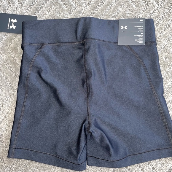 UA shorts - Picture 3 of 3